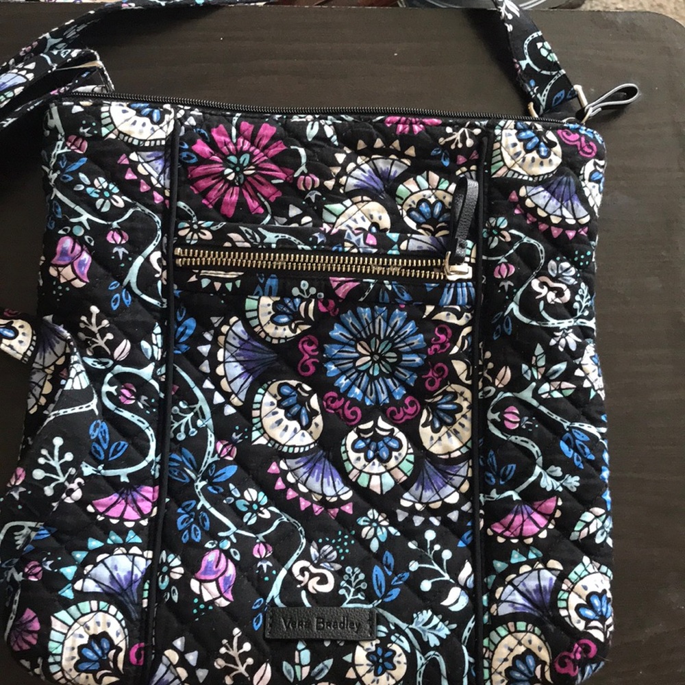 Vera Bradley Bramble Vines hipster LIKE NEW